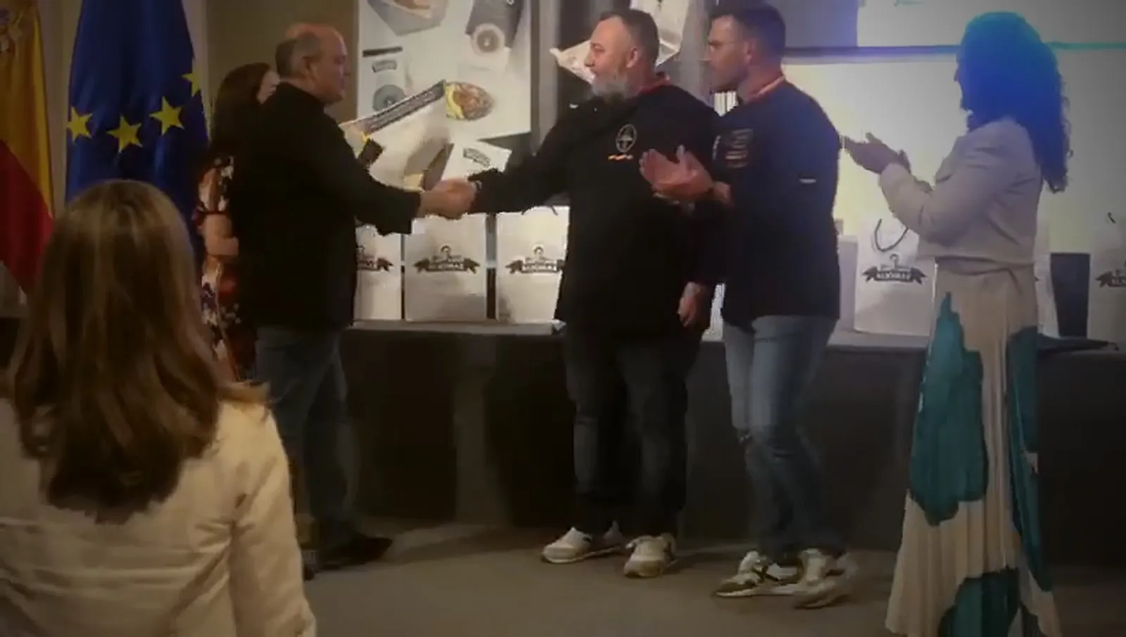 Moisés Monroy recibe el título de Maestro Cortador de Jamón en Ronda, 2024