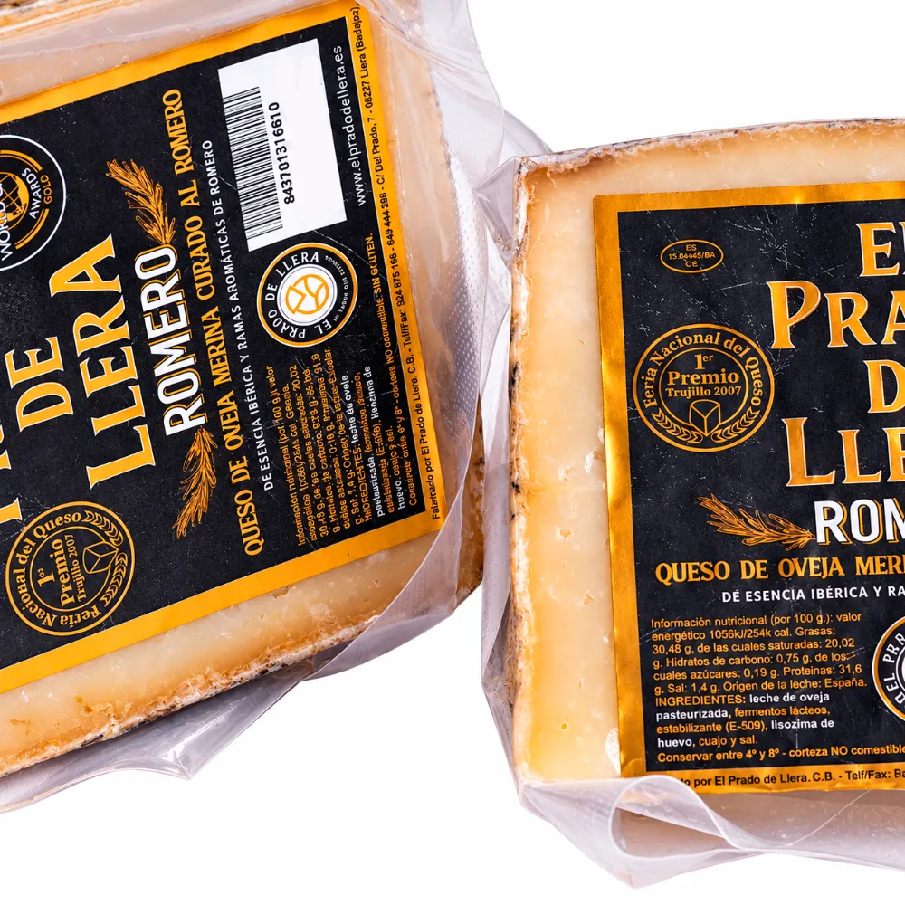 Queso extremeño de oveja curado al romero El Prado de Llera